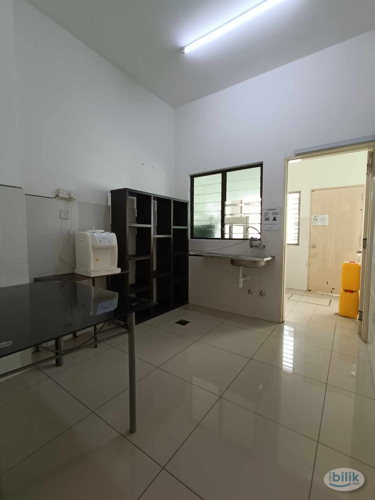 😍😍Immediately Move In,Setia Alam,Middle Room , Nearby👉 Setia City Mall, Pekan Kapar, Top Glove Tower, Kossan🚩📍🤩 - Image 2