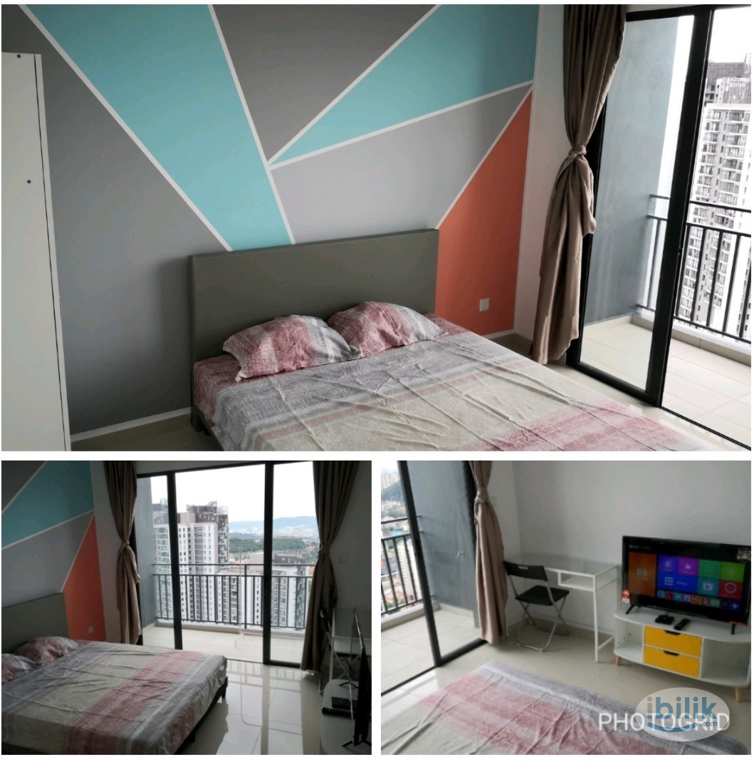 Balcony Room with Free Wifi and Common Electricity - Image 1