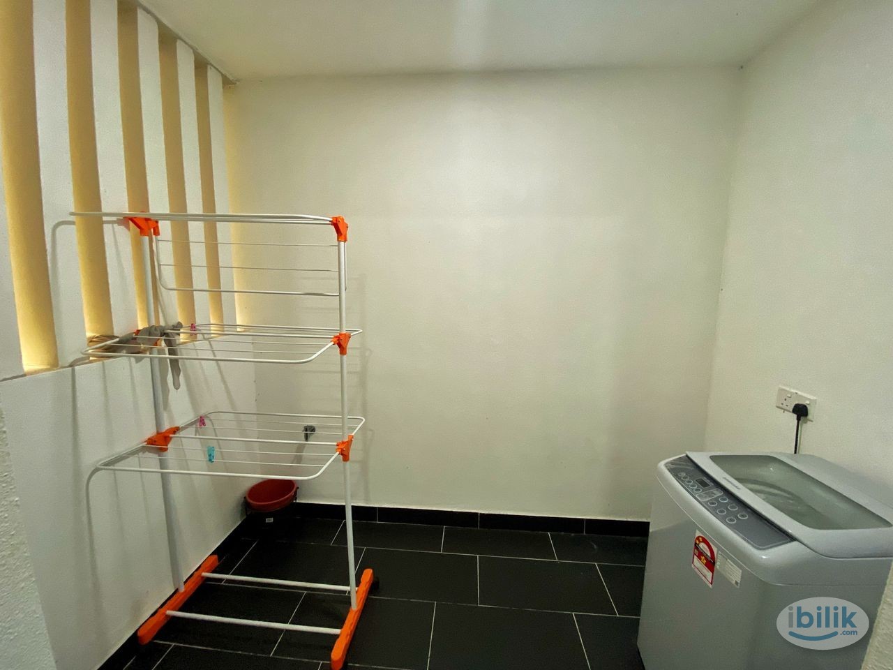 Middle Room at SQWhere, Sungai Buloh - Image 4
