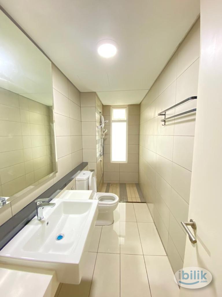 Master Room at Verdi Eco-dominiums, Cyberjaya - Image 5