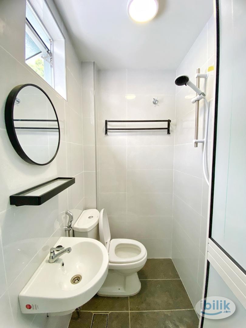 Single Room at Gasing Indah, Gasing Heights - Image 1