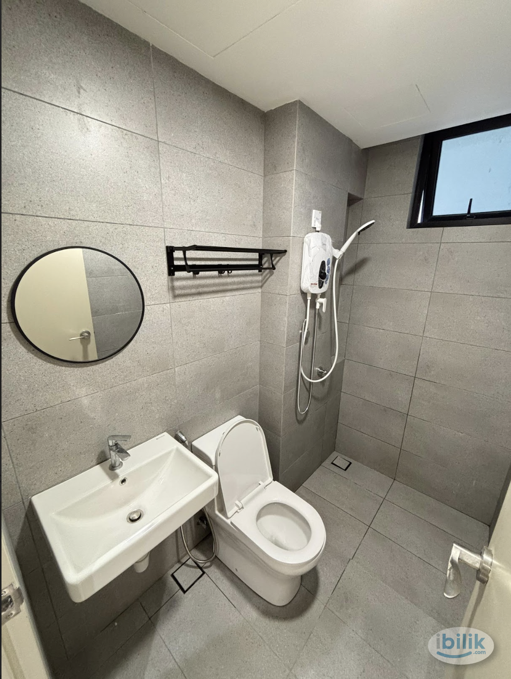 Zero Deposit Middle rooom at Rubica Butterworth - Image 5