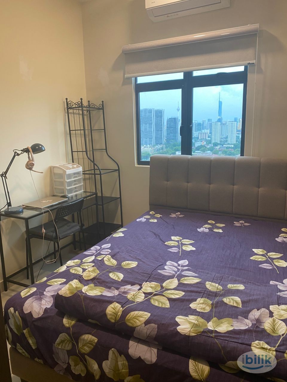 Middle Room at Minest Residence, Sentul - Image 1