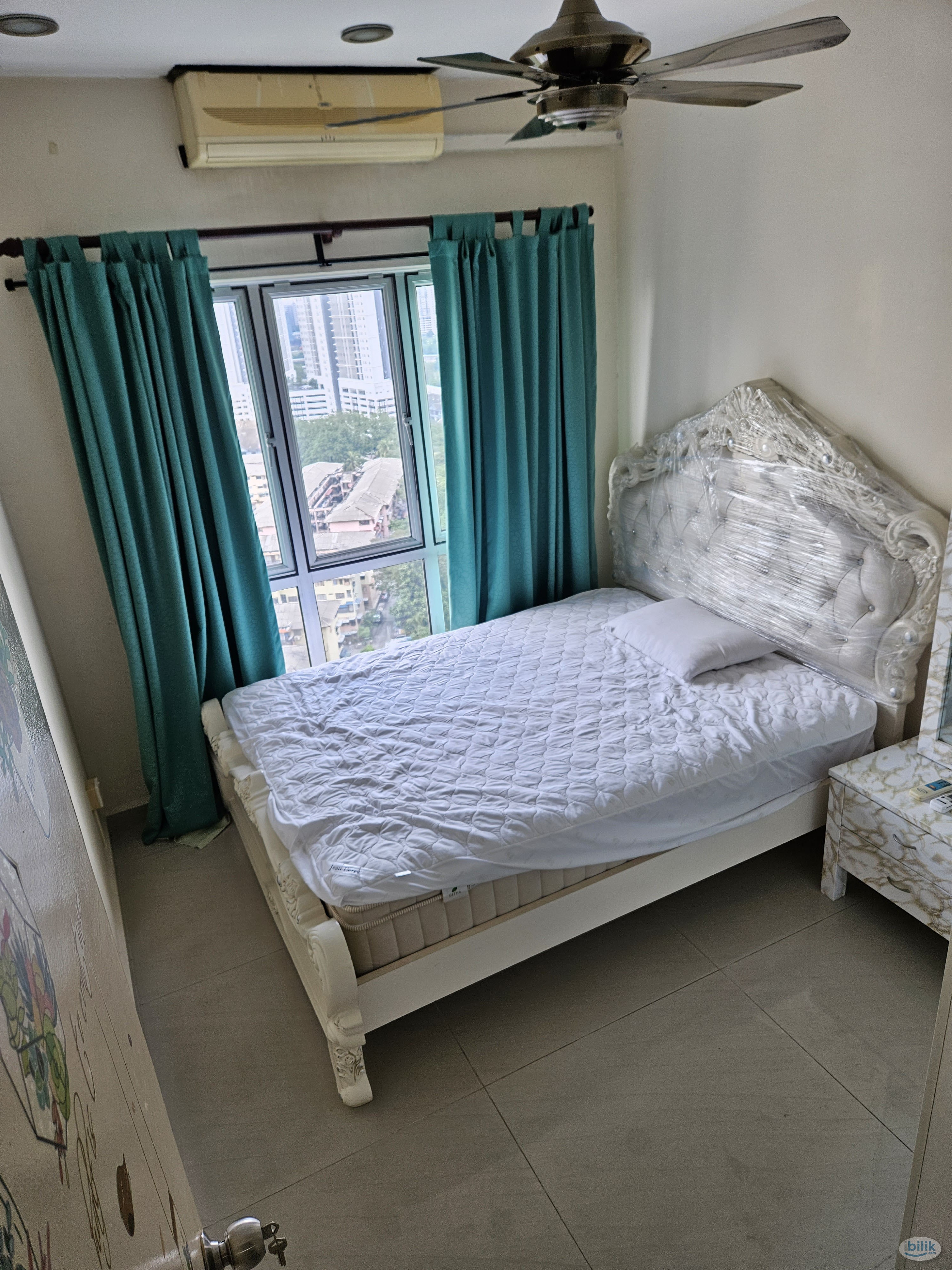 ✨[FREE Utilities] Middle Room at Kuchai Avenue, Kuchai Lama (Female Only) - Image 1