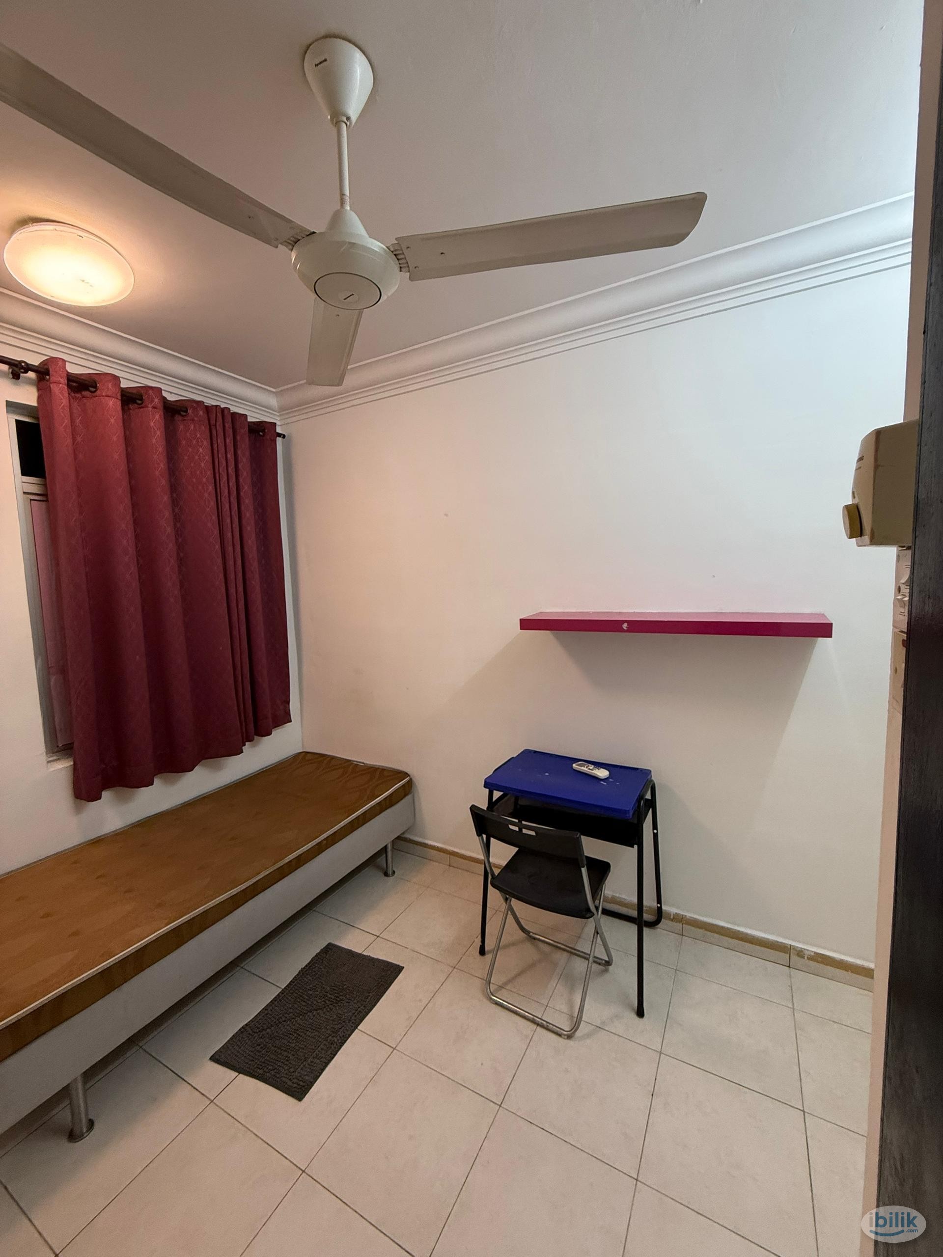 Middle Room at Cyberia SmartHomes, Cyberjaya - Image 3