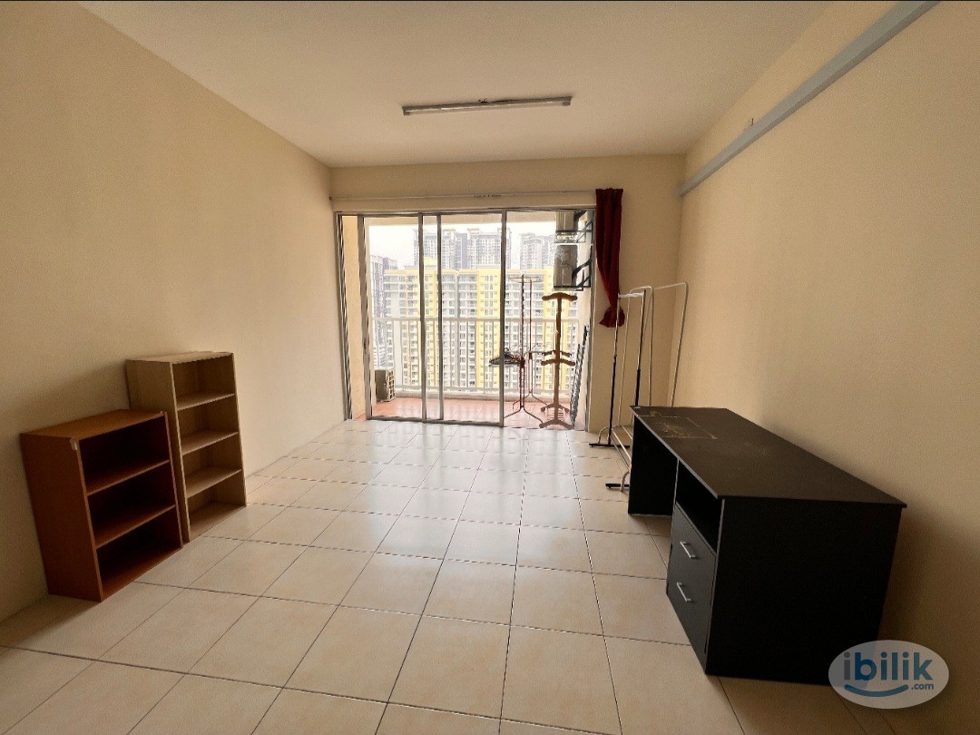 Master Room at Pv13 Platinum Lake Condo Setapak - Image 2