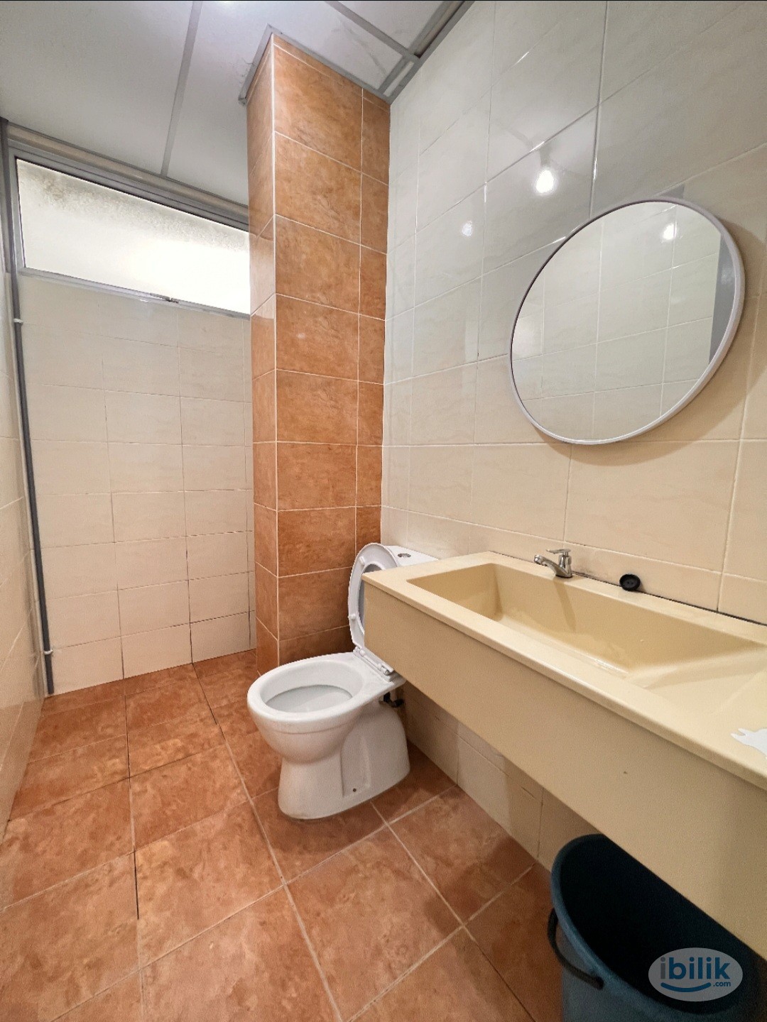 Master Room at Pv13 Platinum Lake Condo Setapak - Image 5