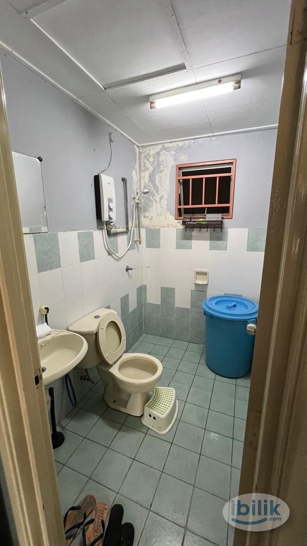 Single Room at Cengal Condominium, Bandar Sri Permaisuri - Image 5