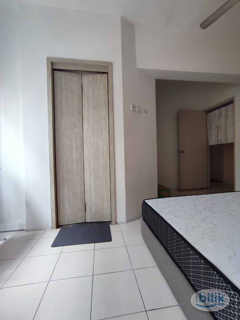 ✨ Master Bedroom for Rent near Taman Perindustrian Bukit Raja – Move-In Ready! ✨ - Image 3
