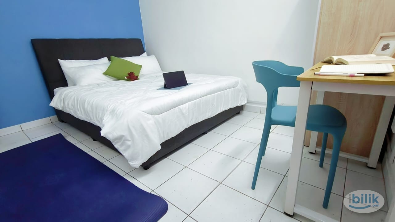 Big Queen Room for Tall People | Direct MRT to Kepong, KLCC | Free Parking | Vista Shop Apartment - Image 2