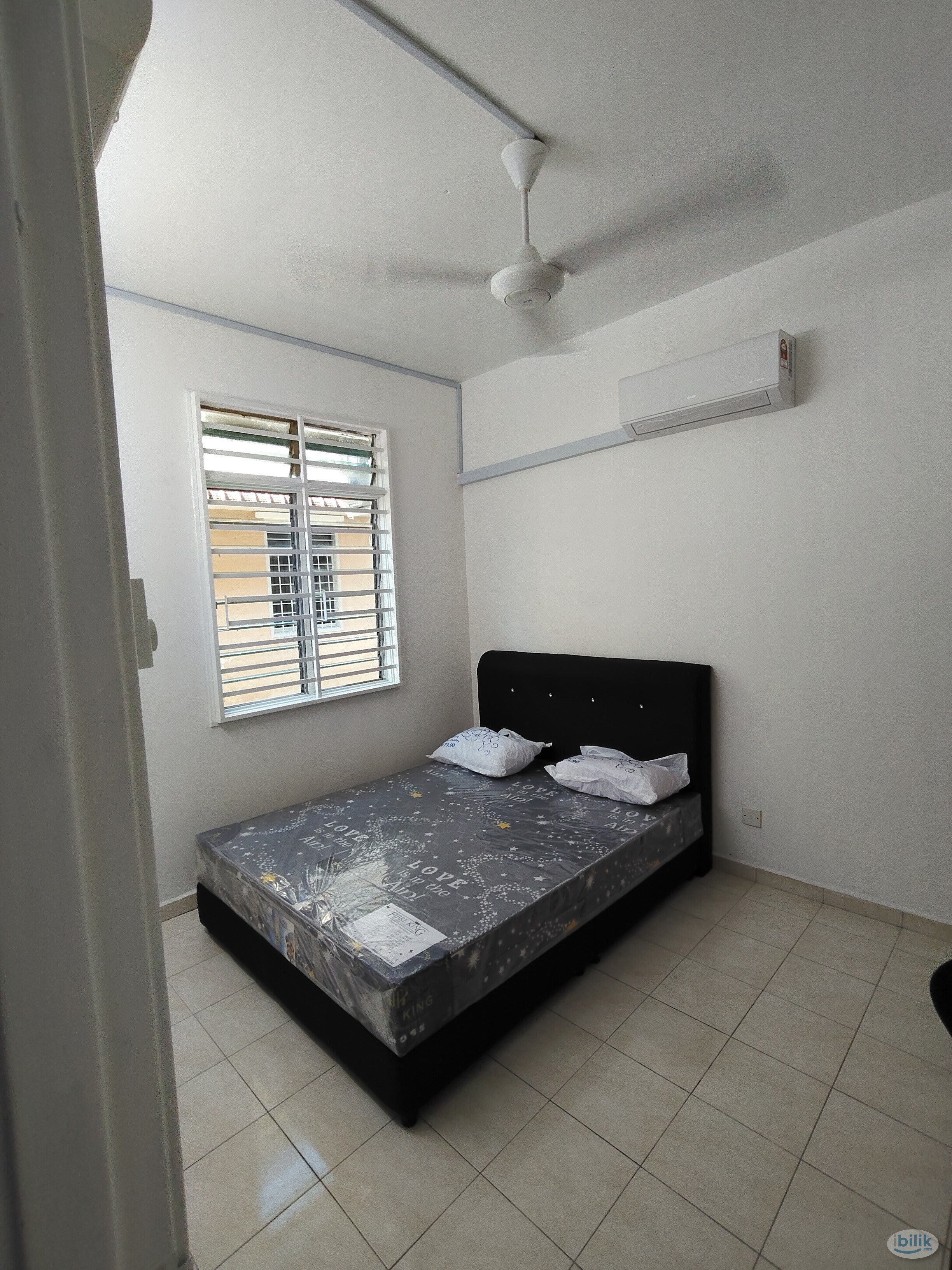 Middle Room at Taman Limbungan Indah, Butterworth - Image 2