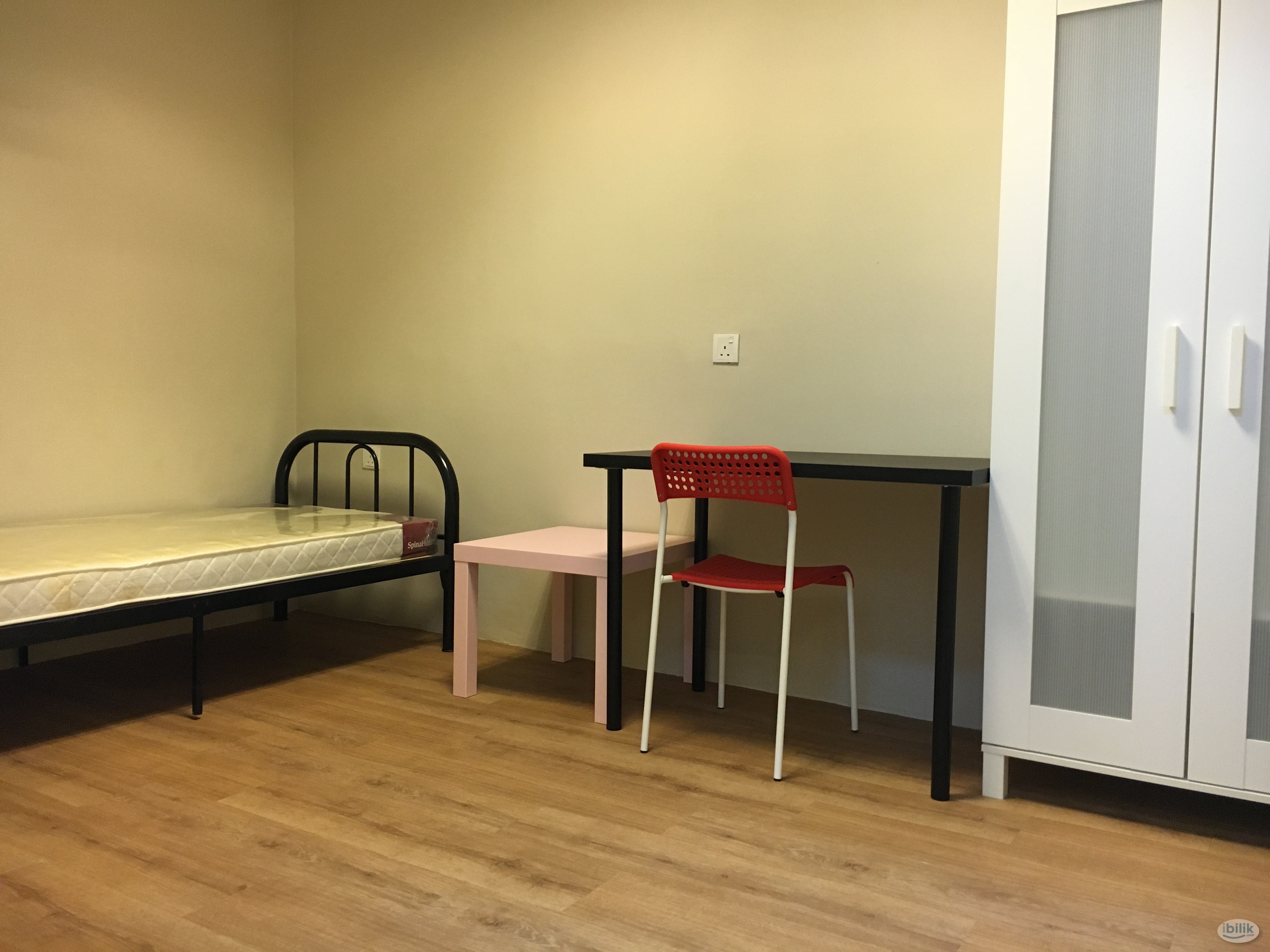 Single Room at Hicom Glenmarie, Shah Alam - Image 1