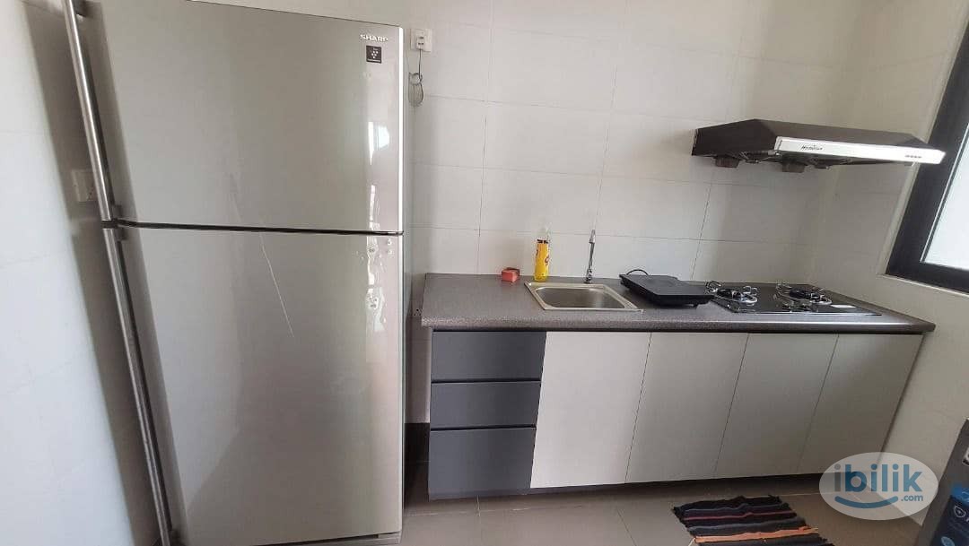 SKS Pavilion, Johor Bahru – Fully furnished master bedroom, walking distance to CIQ! - Image 1