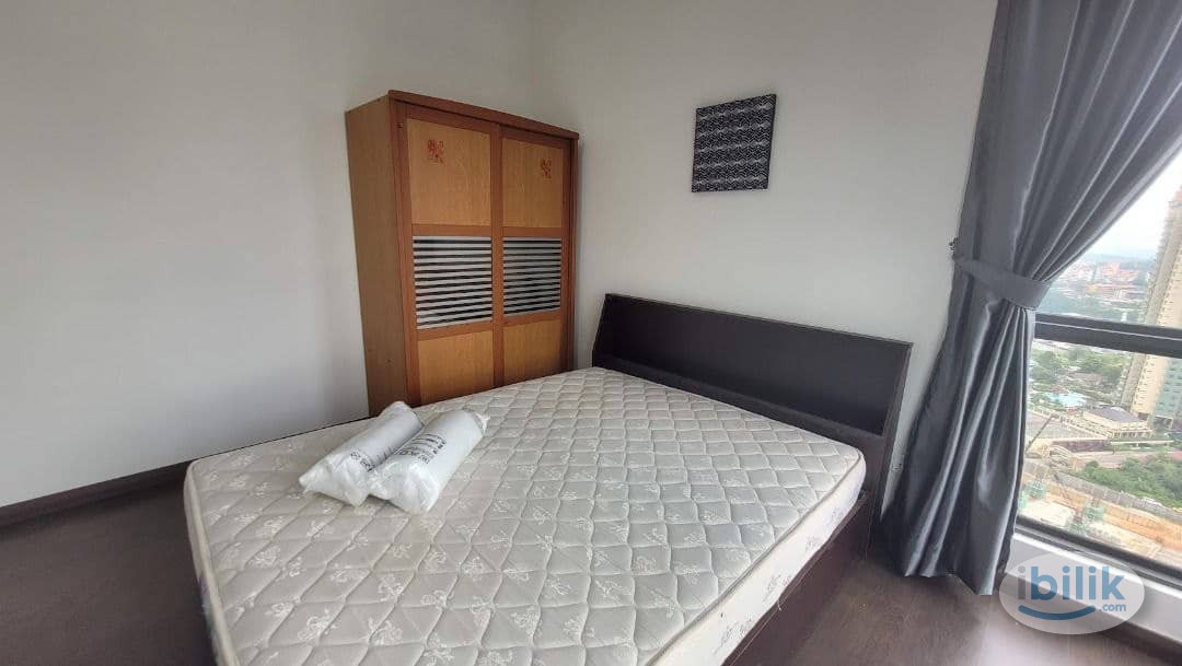 SKS Pavilion, Johor Bahru – Fully furnished master bedroom, walking distance to CIQ! - Image 3