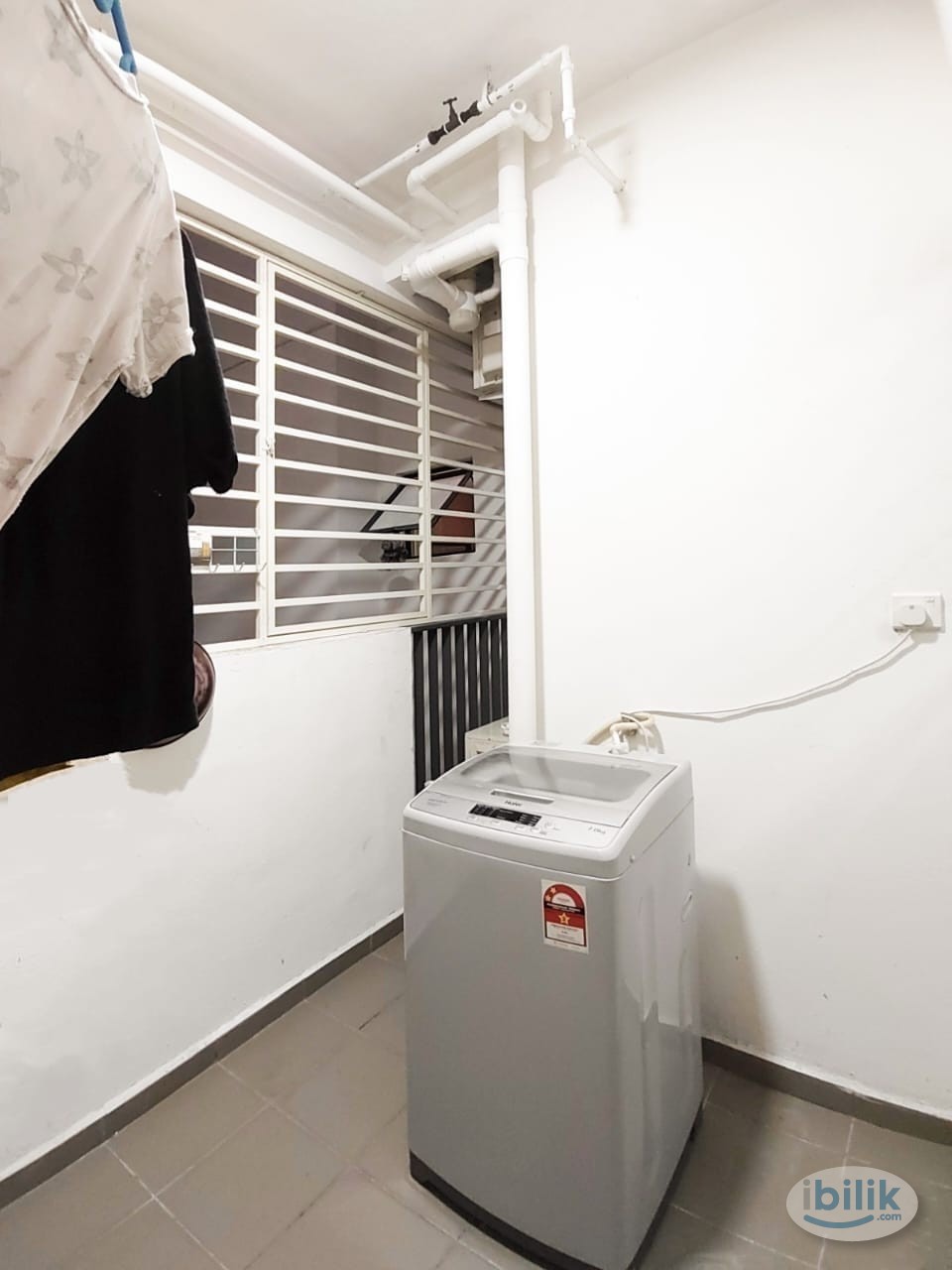 Spacious Balcony Room at The Greens @ Subang West, Shah Alam - Image 4