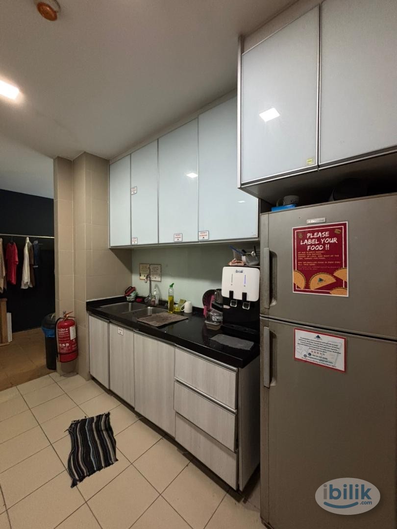 Short Walk to MRT Single Room at Taragon Puteri YKS, KLCC - Image 3