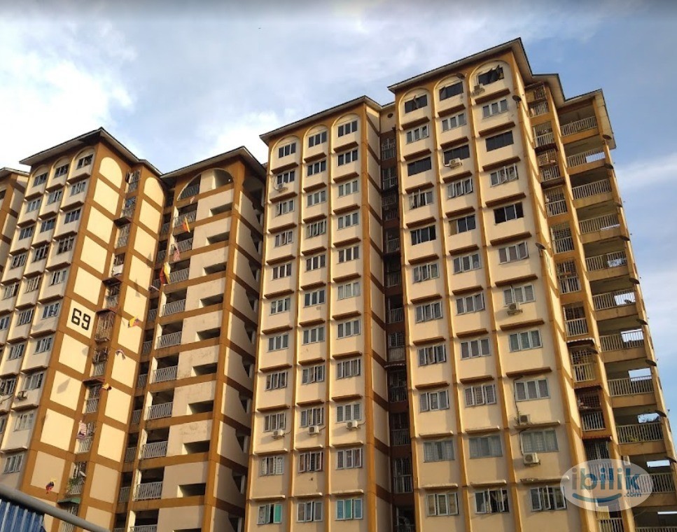 Middle Room at Keramat, Kuala Lumpur - Image 5