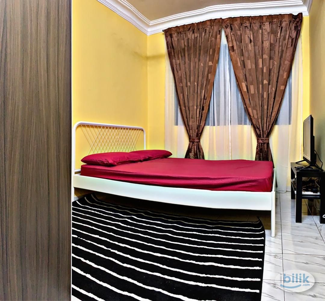 Middle Room at Pandan, Ampang - Image 1
