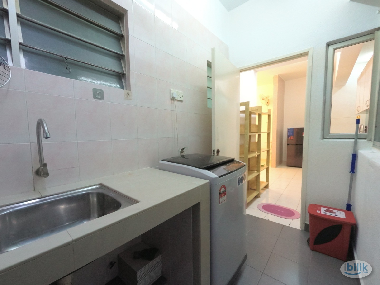 Bilik Sharing | Girl Muslim | Middle Room at Vista Mutiara, Kepong | fully furnised | Near MRT - Image 3