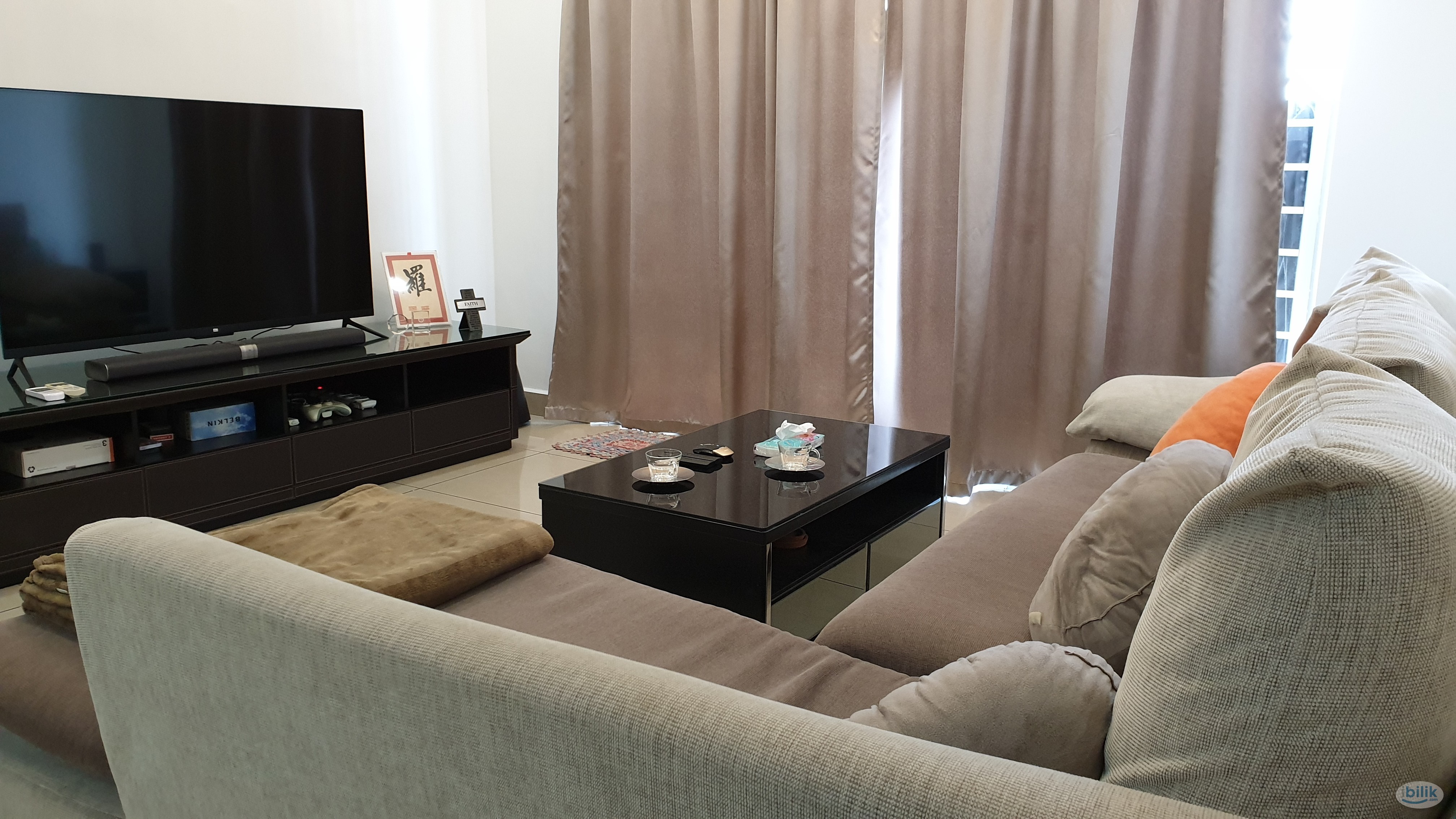 Middle Room at SuriaMas, Bandar Sunway - Image 2