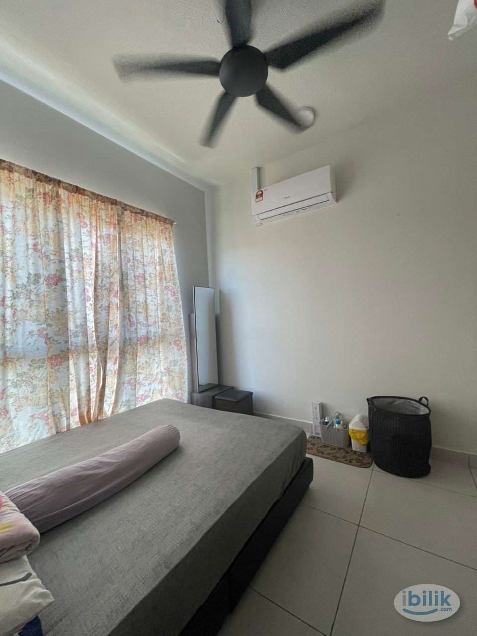 Middle Room at Kuala Lumpur, Malaysia - Image 1