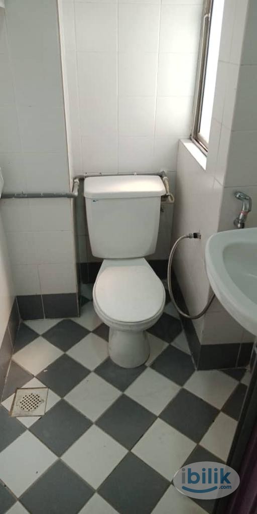 Single Room at Bukit Rahman Putra, Sungai Buloh With Utility Internet - Image 4