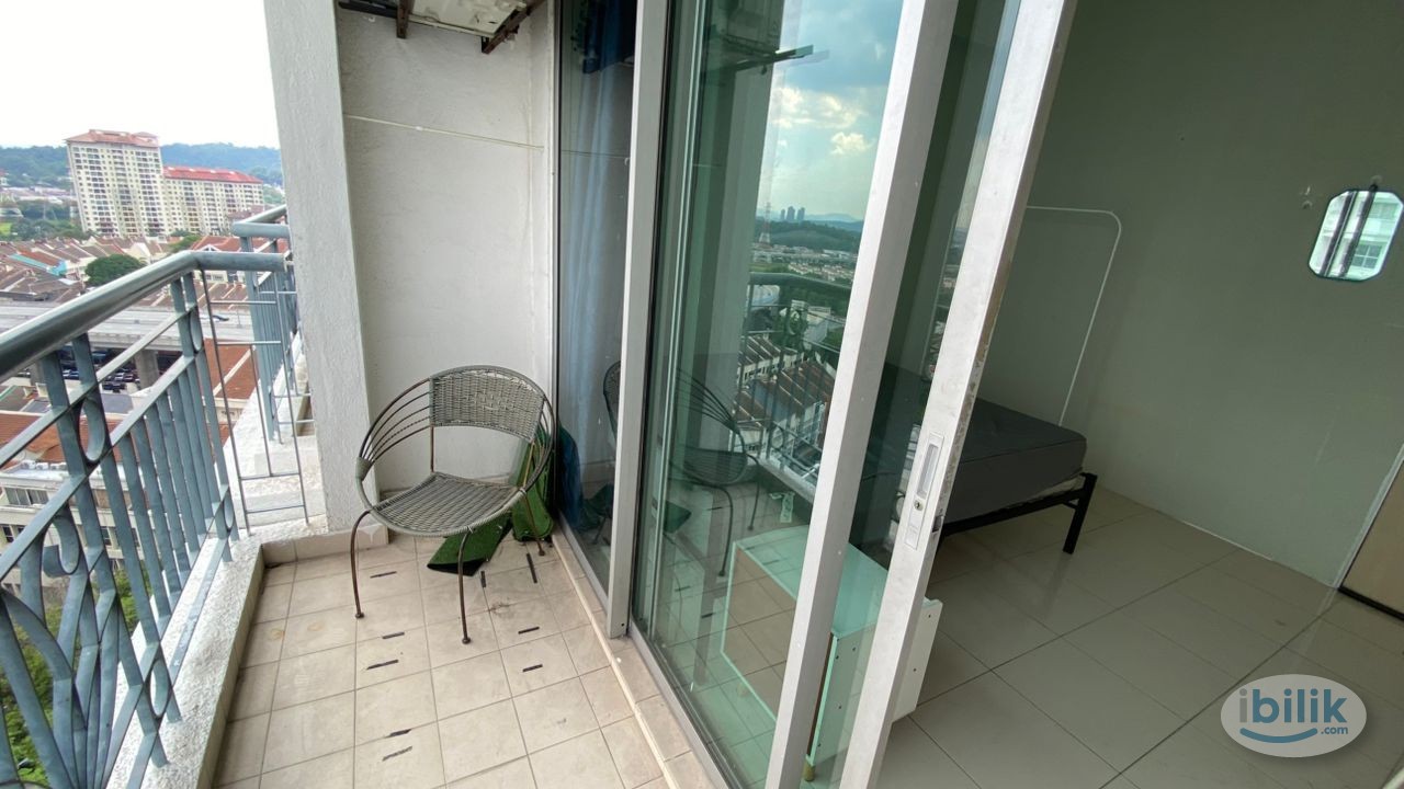 Move-In Ready Middle Room (with Balcony) - Image 2