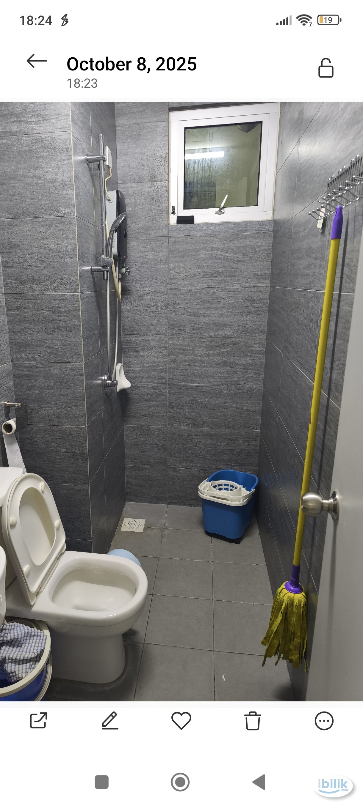 Middle Room at Bukit Rimau, Shah Alam - Image 5