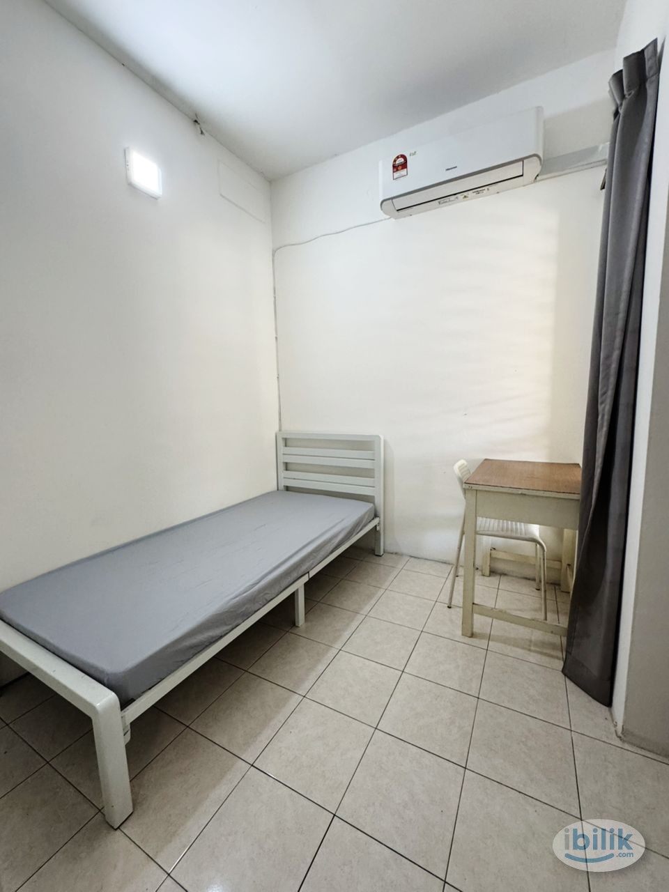 Urgent Move In,Middle Room at Setia Alam, Shah Alam, Nearby>> Setia City Mall,  Pekan Meru - Image 1