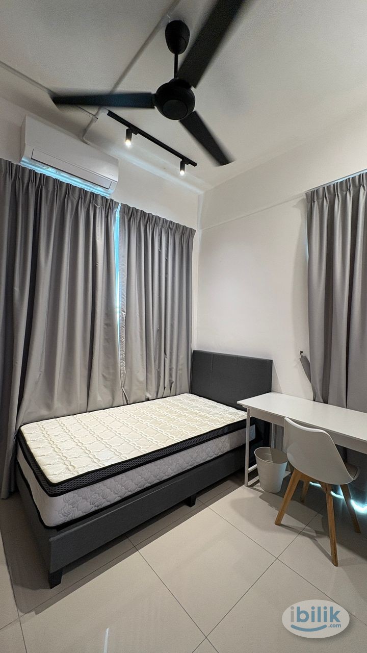 Single Room at Elit Heights, Bayan Baru - Image 1