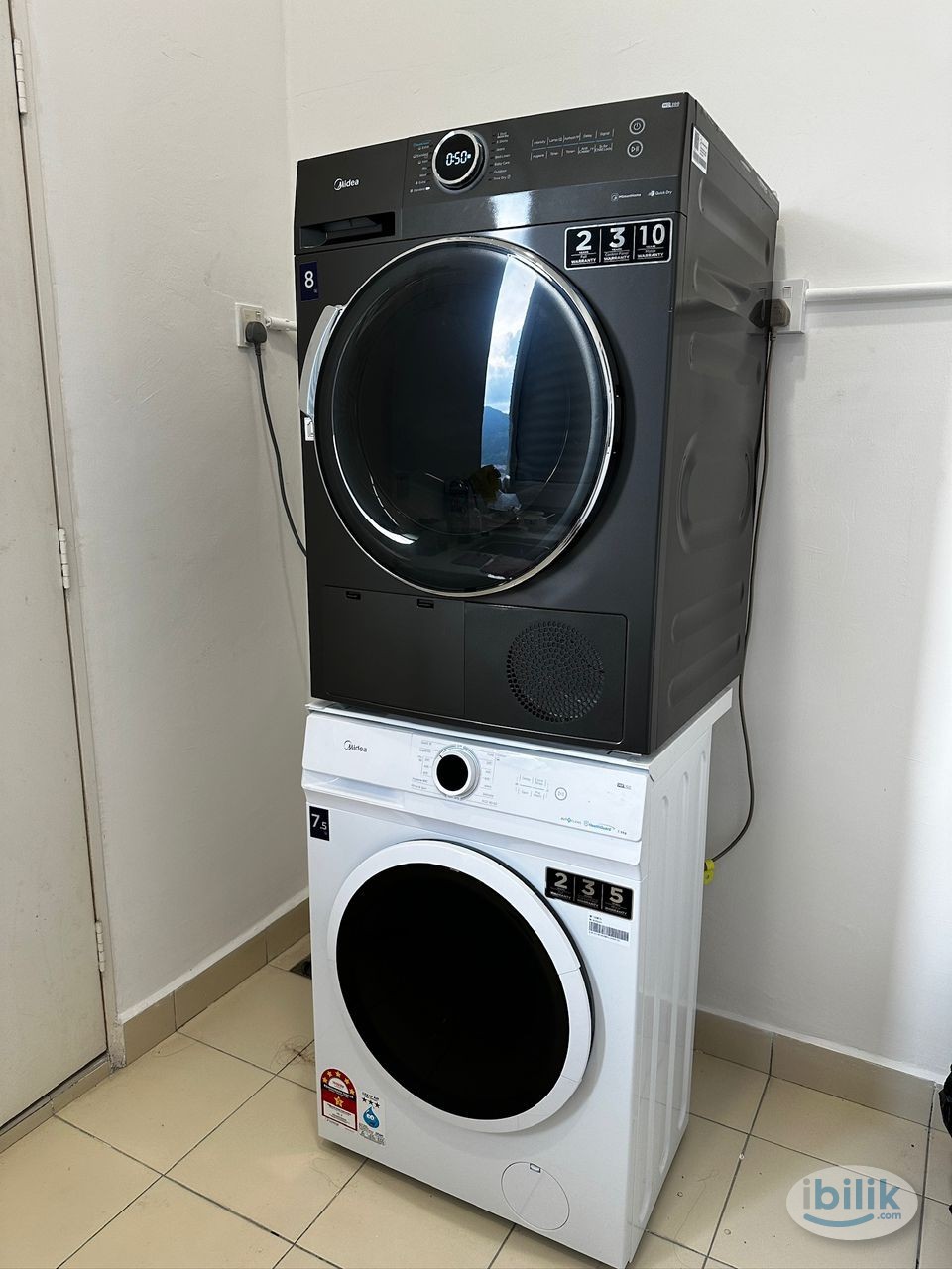 Middle Room at Elit Heights, Bayan Baru - Image 5