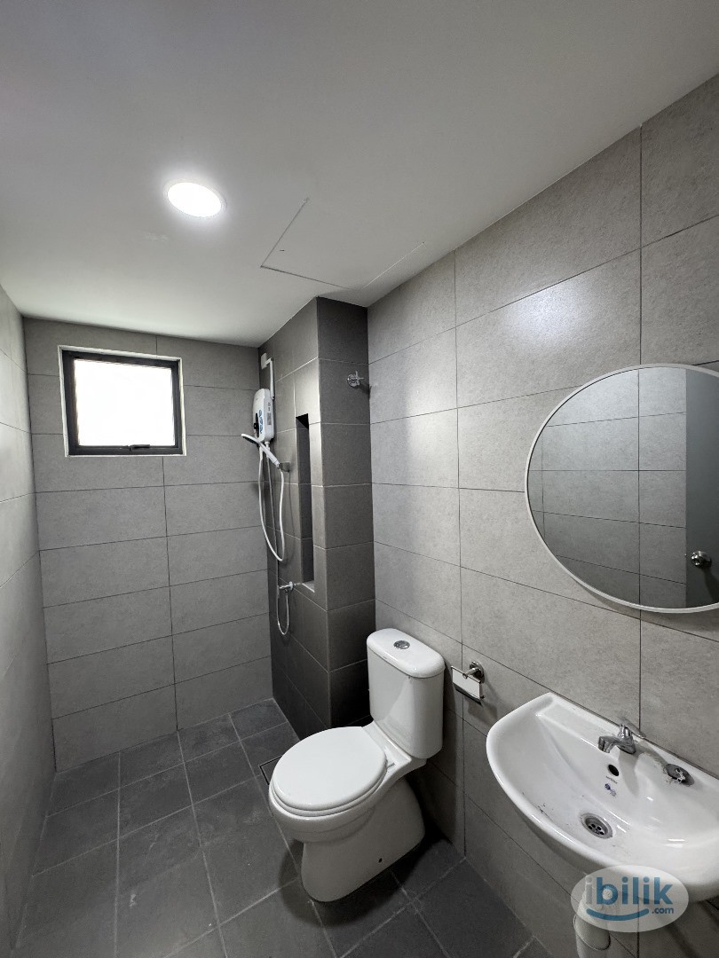 💼 Perfect Medium Room for Working Adults – Just Bring Luggage! 🧳 - Image 1