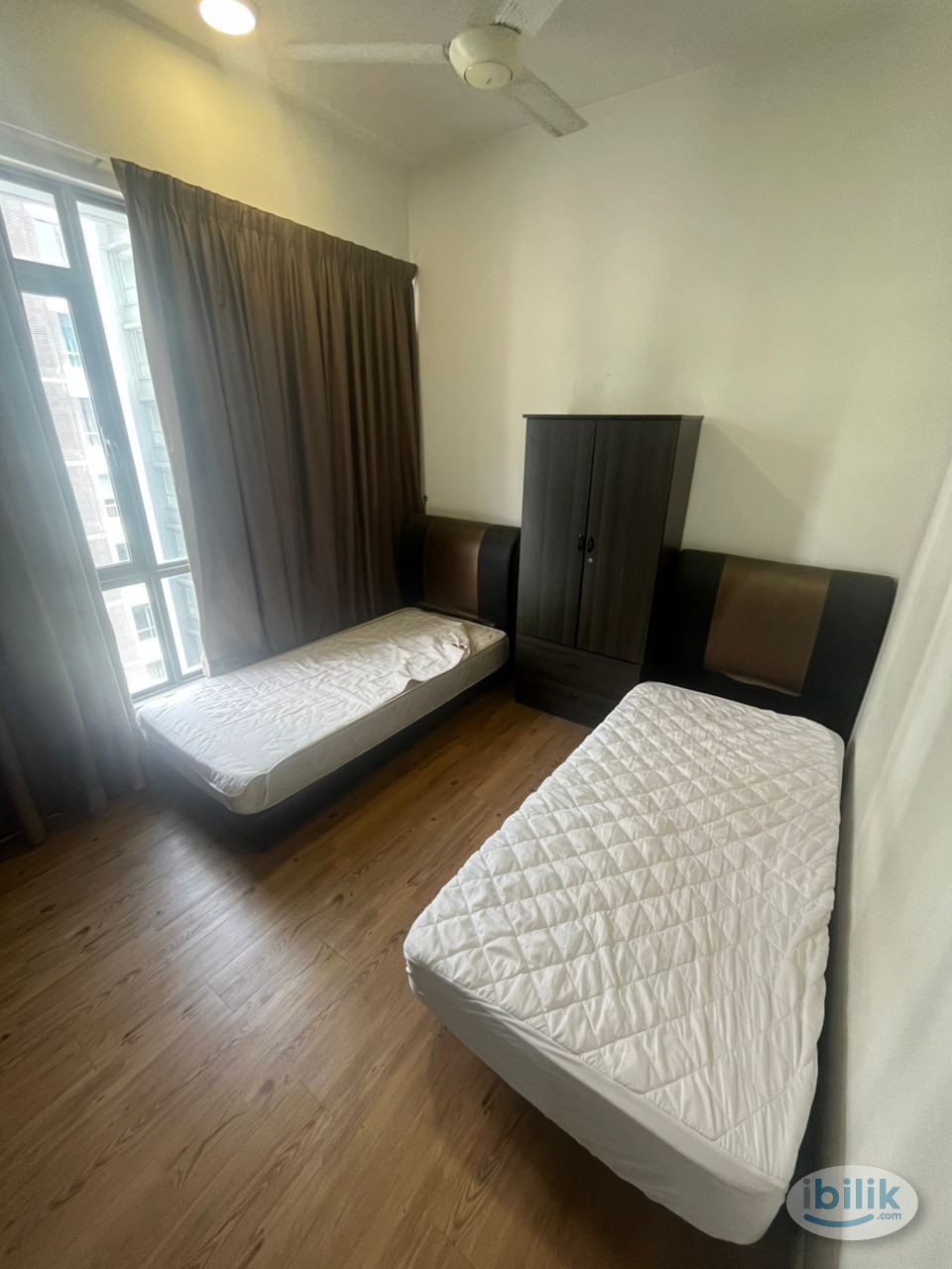 Master Room at Paramount Utropolis @ Glenmarie, Shah Alam - Image 1