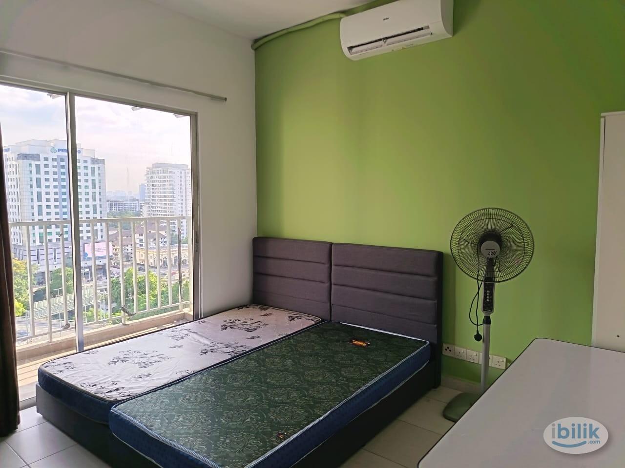 Middle Room at Ampang Hilir, Kuala Lumpur - Image 1