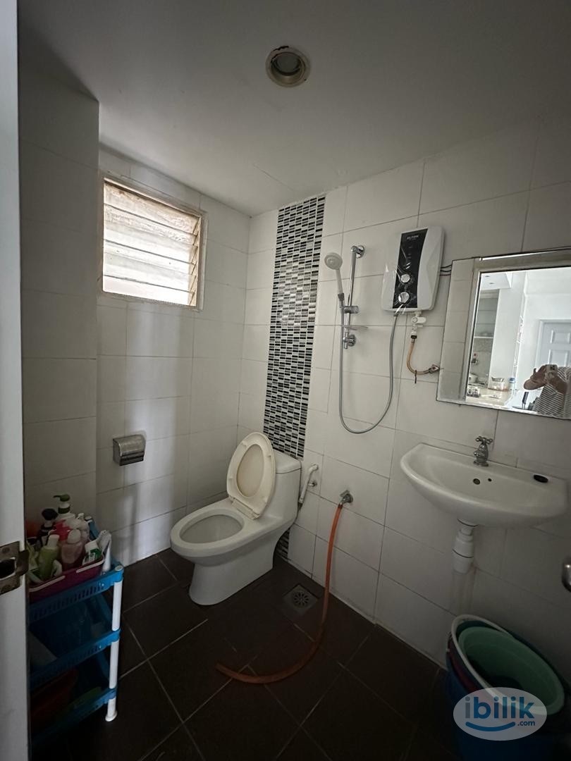 MEDIUM ROOM RM420 FEMALE ONLY - Image 3