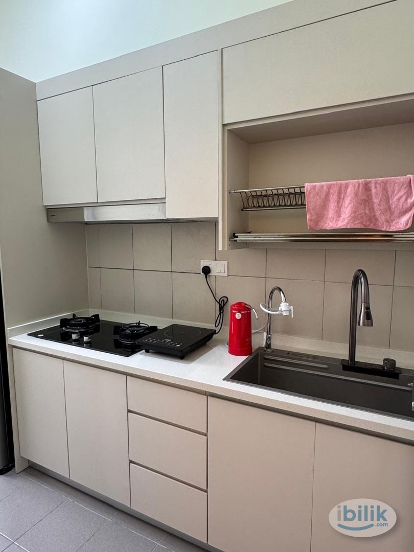 ‼️Premium ⭐️ Double Single Room with Balcony Fully Furnished @ NEW Aircond Wardrobe Table Chair Mattress, Seksyen 13 Nea - Image 1