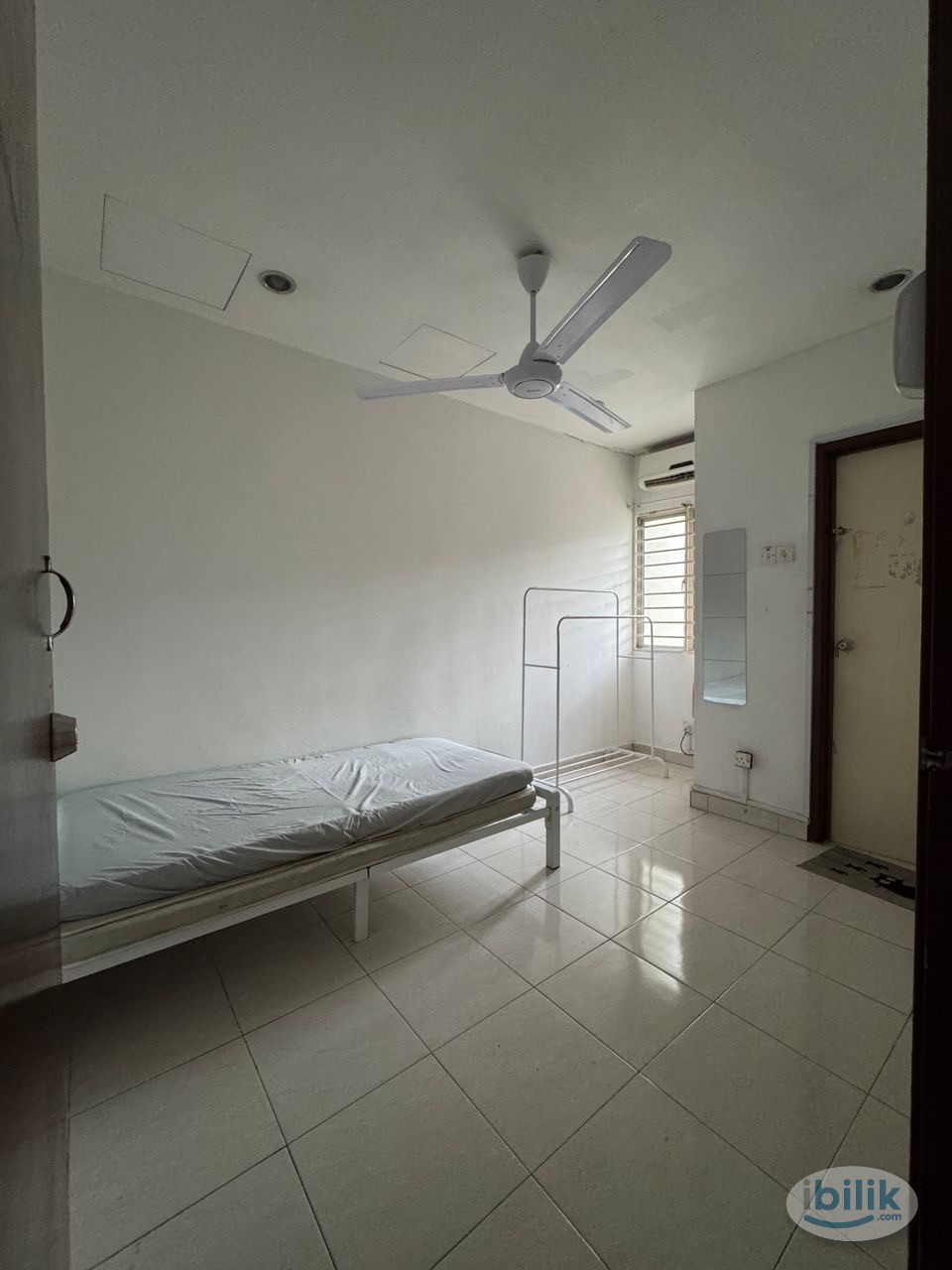 🤩‼️ SPACIOUS ROOM WITH ATTACHED TOILET ‼️🤩 MOVE IN IMMEDIATELY WITH ZERO DEPOSIT 😱 - Image 1