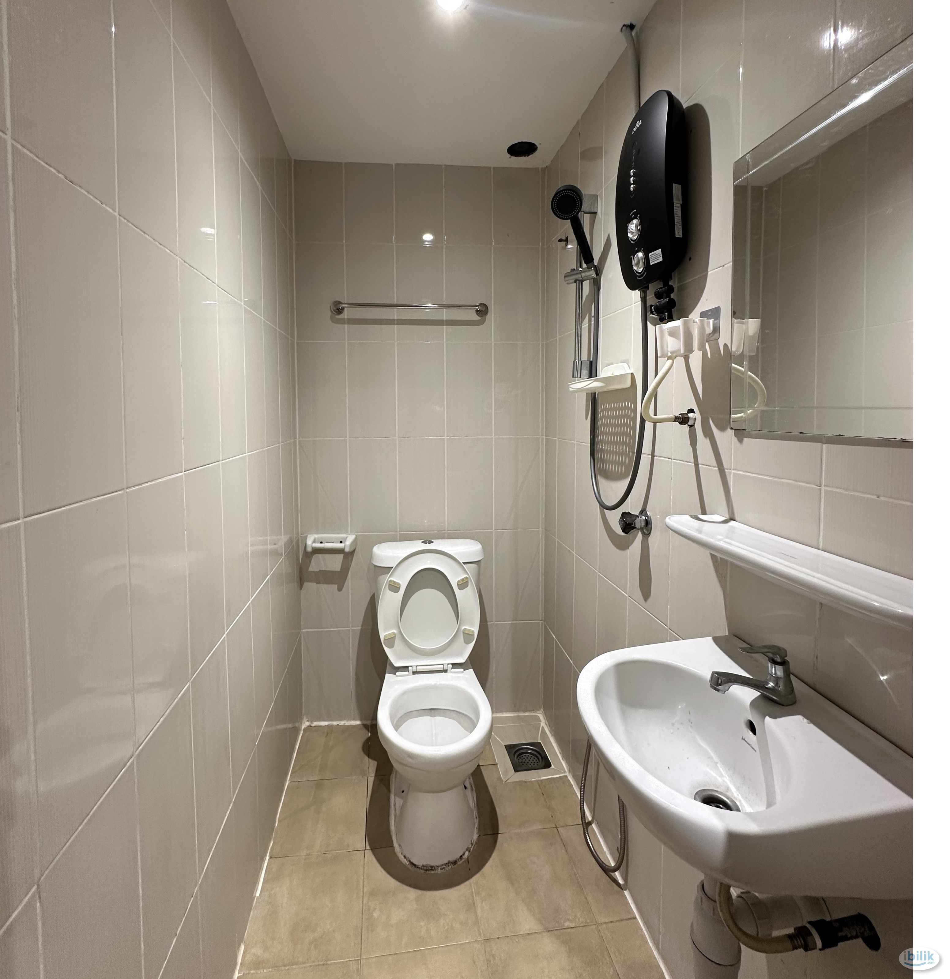 🤩‼️ SPACIOUS ROOM WITH ATTACHED TOILET ‼️🤩 MOVE IN IMMEDIATELY WITH ZERO DEPOSIT 😱 - Image 2