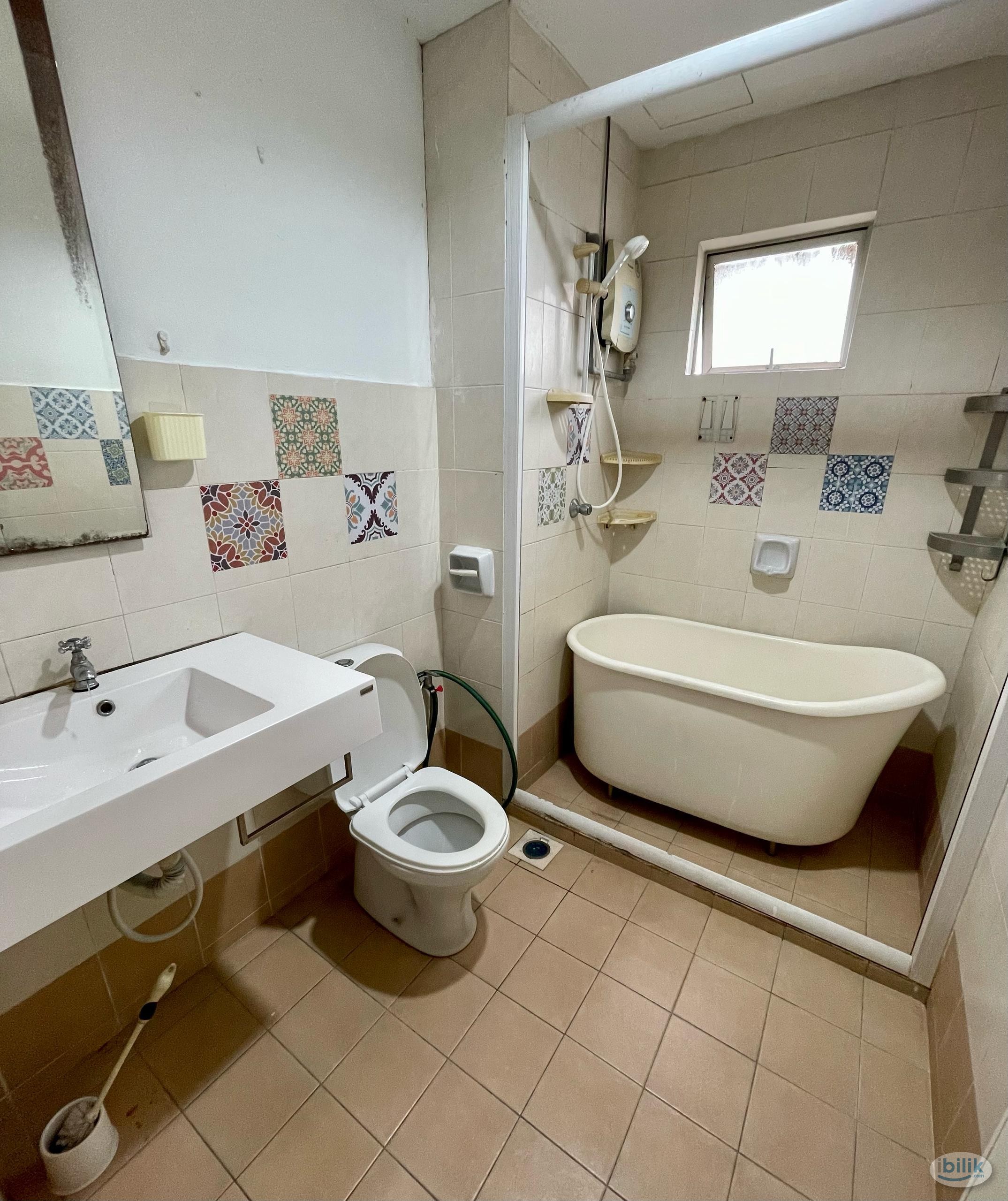 [Female Unit Master Room w Private Bathroom] Casa Subang Usj One for 1pax female only - Image 3