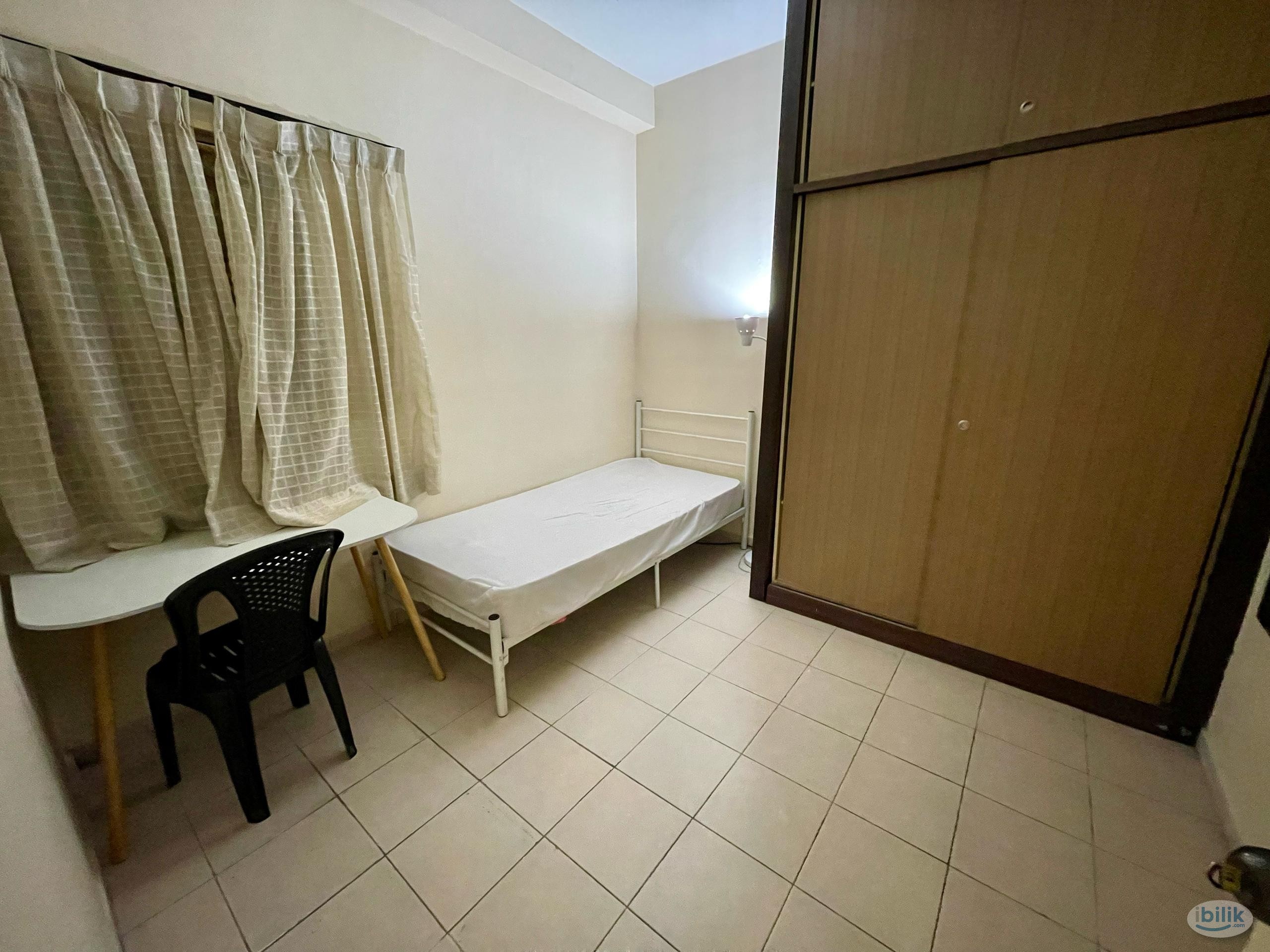 [FEMALE UNIT] Middle Room at Casa Subang Usj 1 next to mydin - Image 5