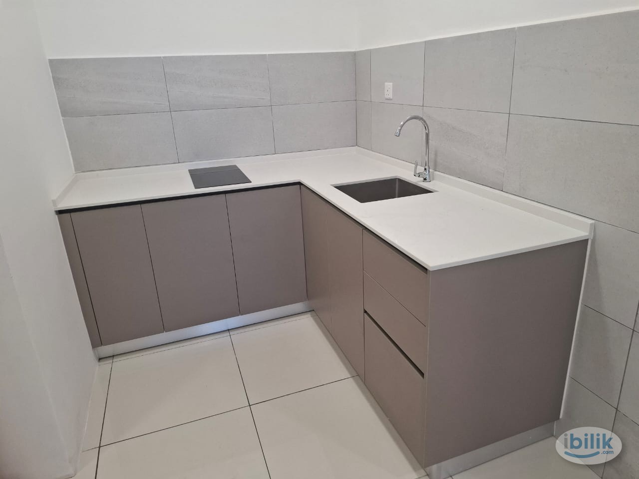 Middle Room at Bandar Cassia, Simpang Ampat - Image 4