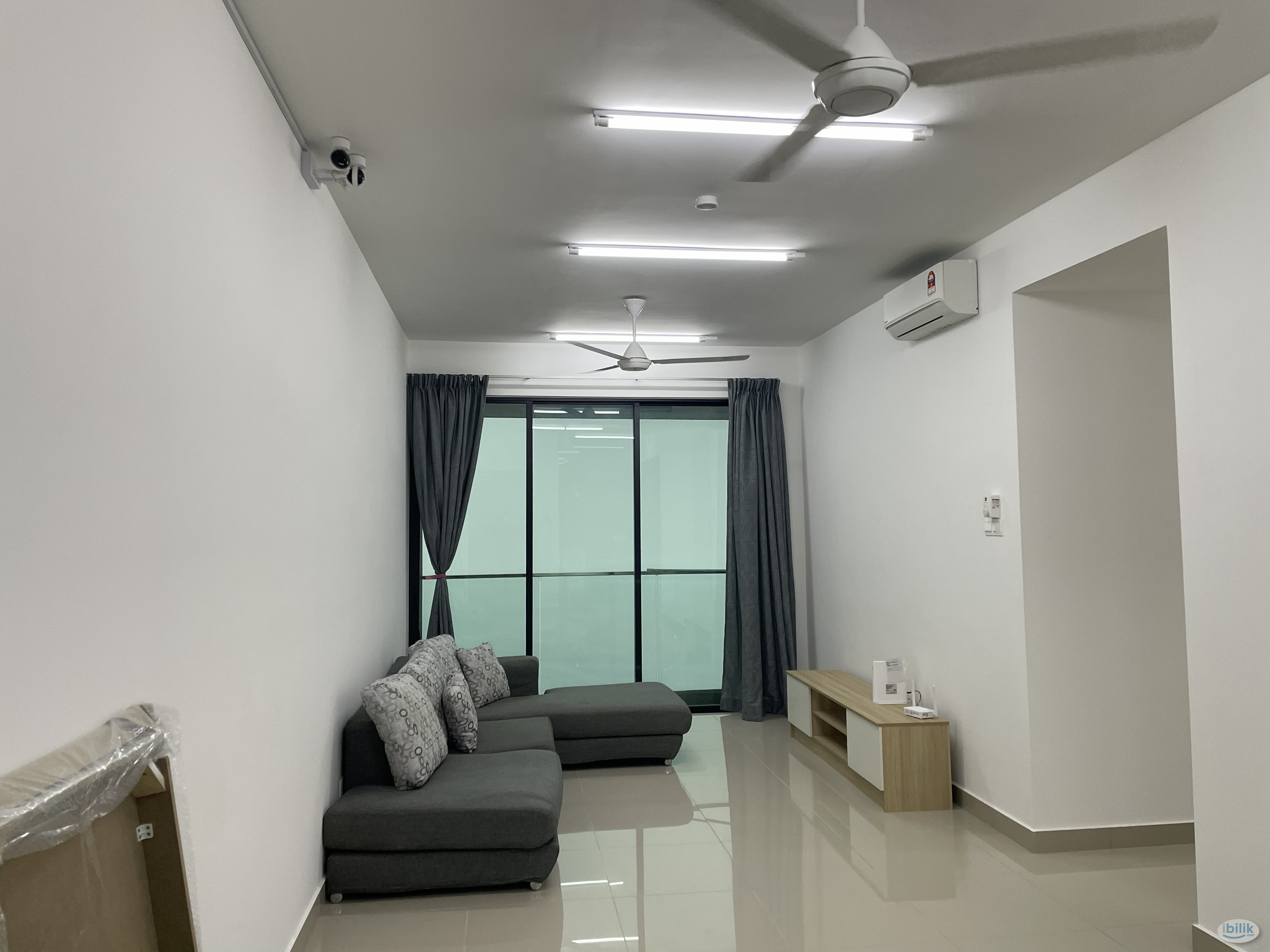 Master Room at 99 Residence, Taman Wahyu - Image 1