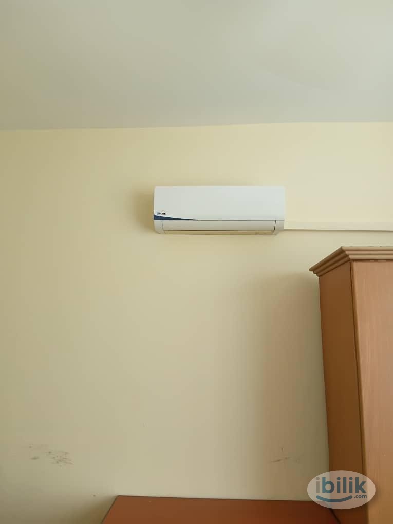 Master Room at Impian Meridian, UEP Subang Jaya - Image 4