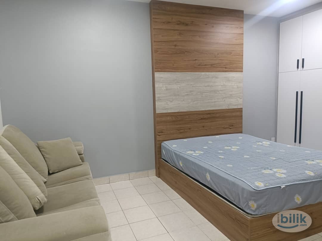 Middle Room at Palm Spring, Kota Damansara - Image 1