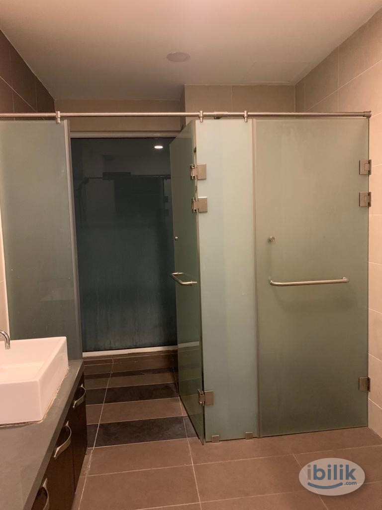 Master Room at Sphere Damansara, Damansara Damai - Image 1