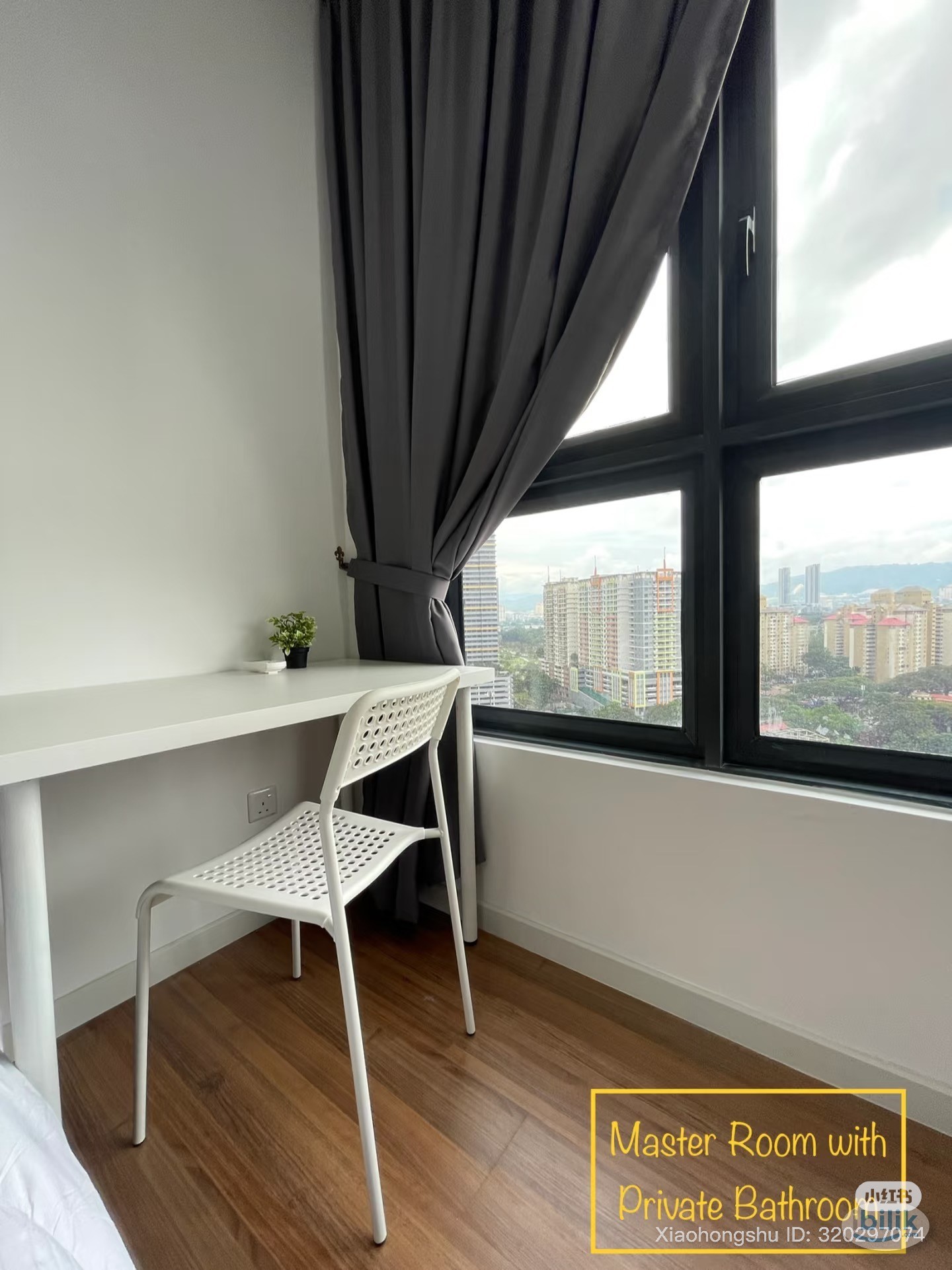 Majestic Maxim Master Room + Bathroom - Image 2