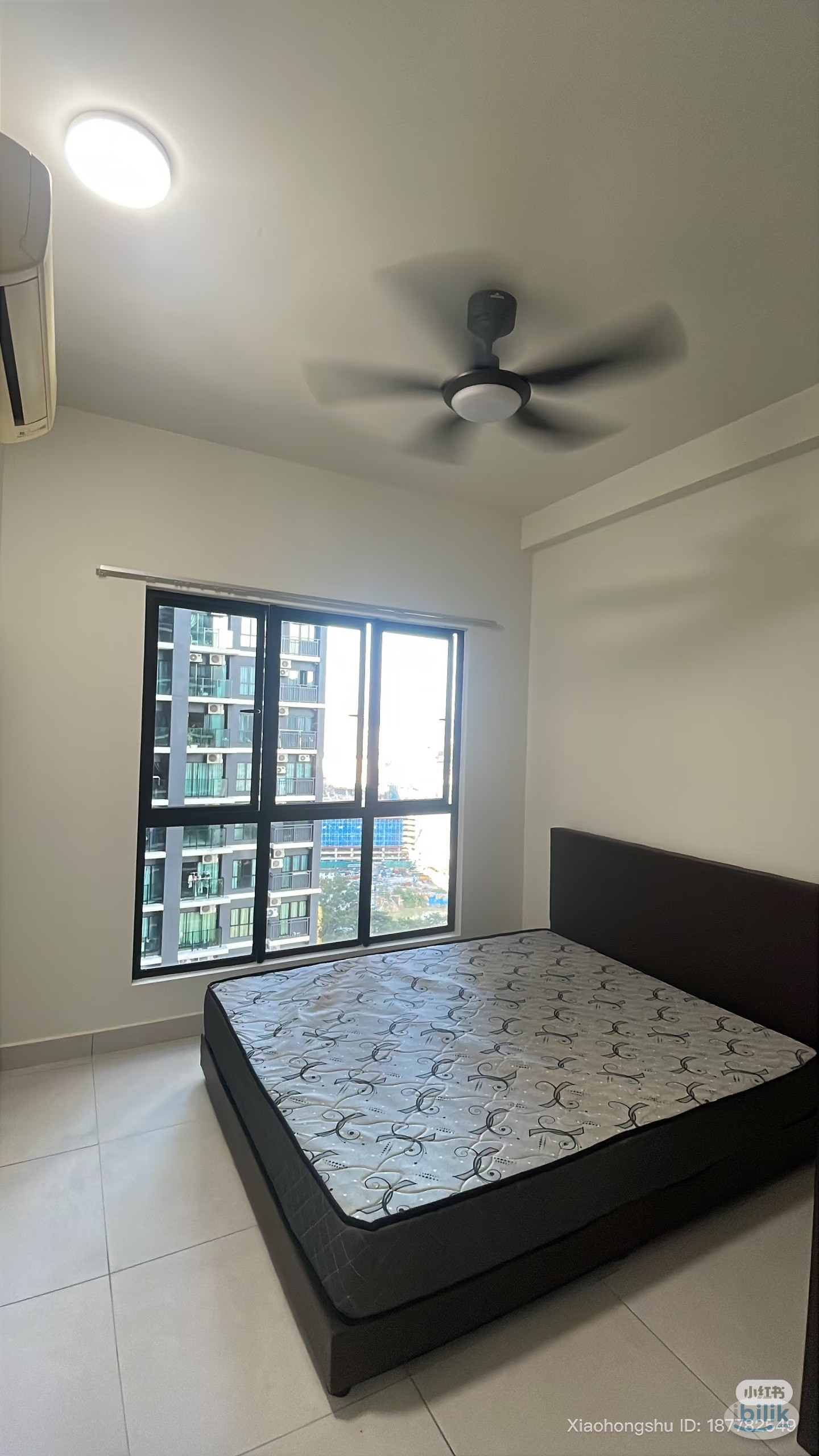 Majestic Maxim Master Room + Bathroom - Image 4