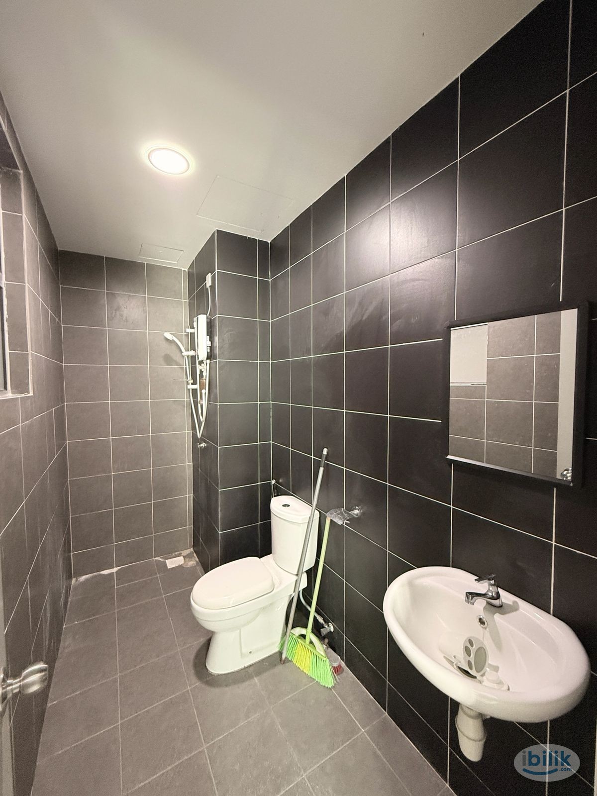 Female Unit with only 1 month deposit! Near MRT Damansara Damai! - Image 3