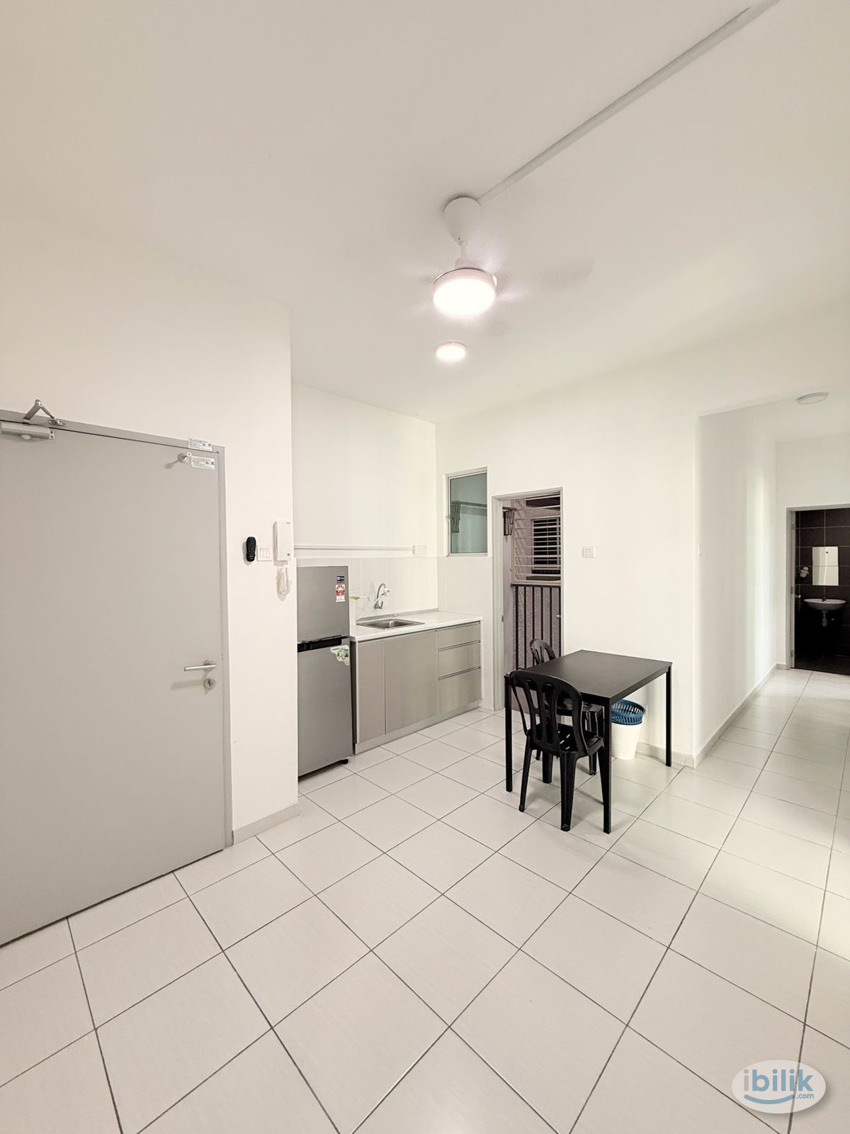 Female Unit Medium room with 1 Month deposit! Near MRT Damansara Damai - Image 5
