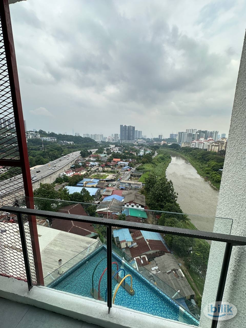 Middle Room at BLISS @, Old Klang Road - Image 2